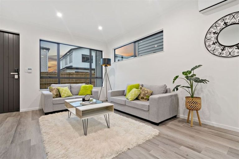 Photo of property in 3/32 Alfriston Road, Manurewa East, Auckland, 2102