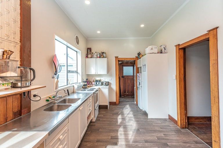 Photo of property in 24 Barrack Street, Whanganui, 4500