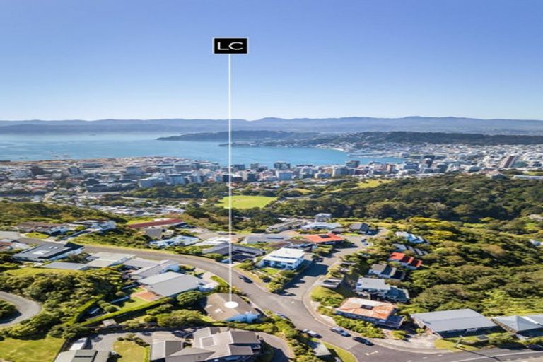 Photo of property in 3 Puketiro Avenue, Northland, Wellington, 6012