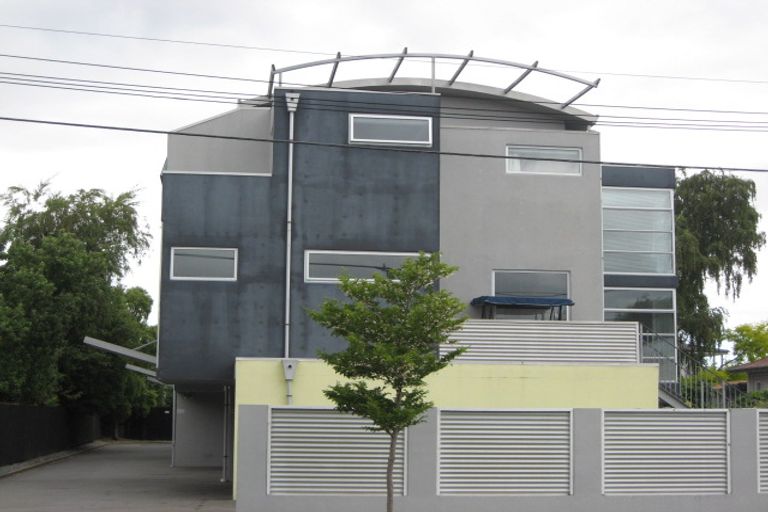 Photo of property in 4/22 Heywood Terrace, Richmond, Christchurch, 8013