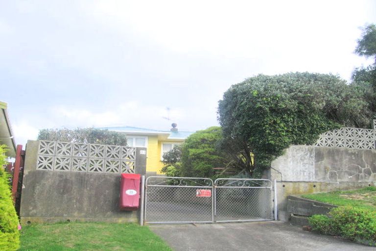 Photo of property in 33 Dowse Drive, Maungaraki, Lower Hutt, 5010