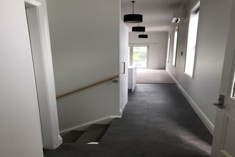 Photo of property in 147 Tasman Street, Mount Cook, Wellington, 6021