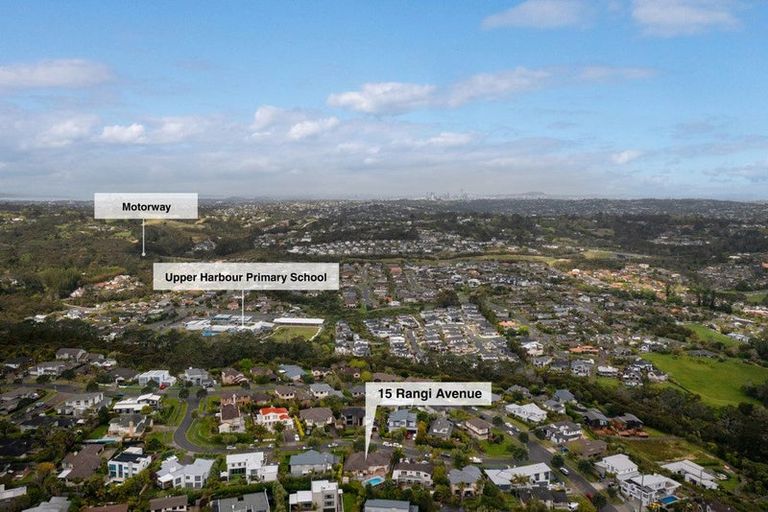 Photo of property in 15 Rangi Avenue, Schnapper Rock, Auckland, 0632