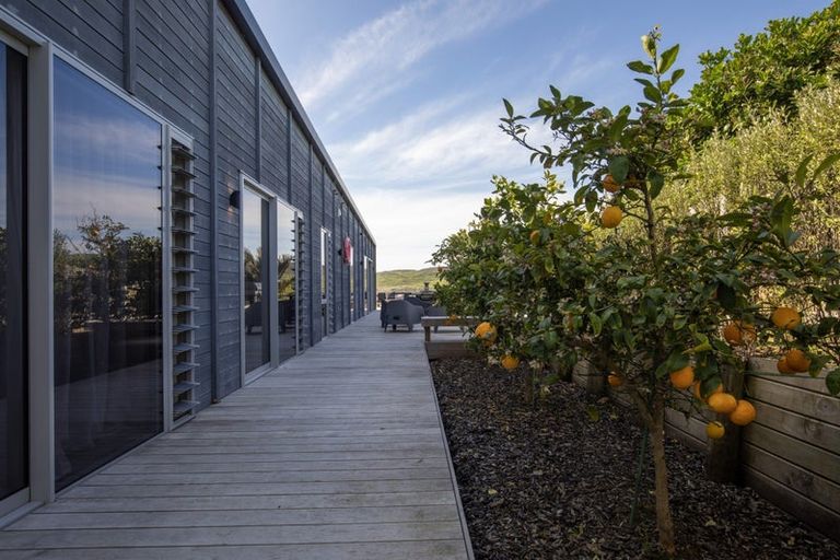 Photo of property in 115 Riria Kereopa Memorial Drive, Raglan, 3297