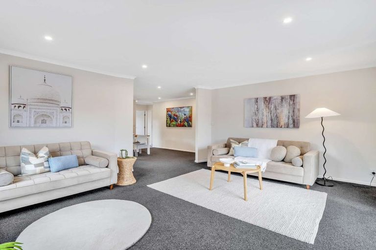 Photo of property in 1 Loader Place, Tawhero, Whanganui, 4501