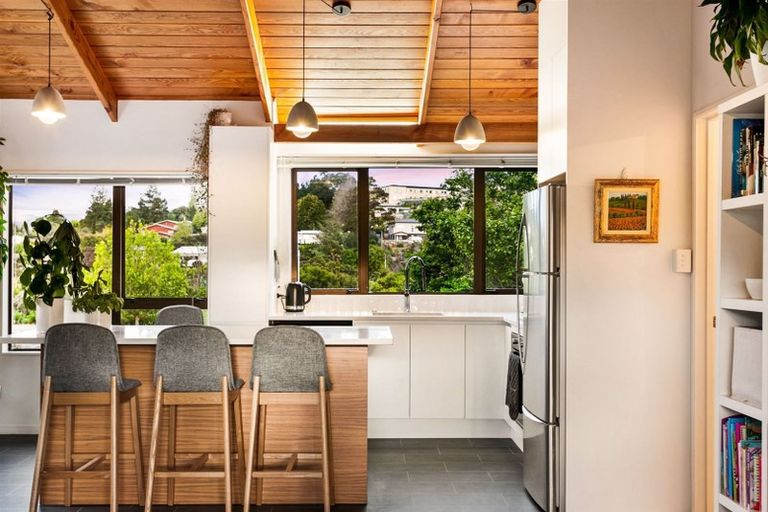 Photo of property in 2/30 Seymour Road, Sunnyvale, Auckland, 0612