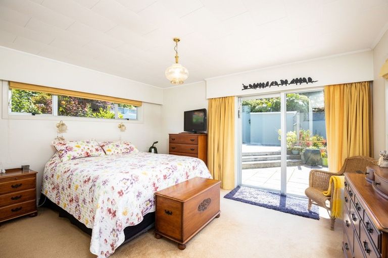 Photo of property in 172a Mangorei Road, Merrilands, New Plymouth, 4312