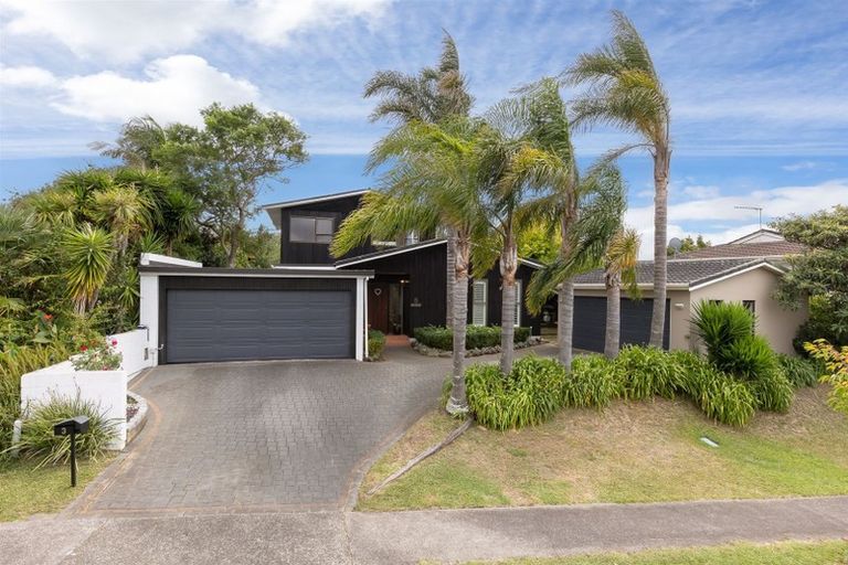 Photo of property in 3 Fielding Crescent, Farm Cove, Auckland, 2012