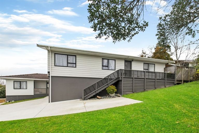 Photo of property in 4 Midgley Road, West Harbour, Auckland, 0618