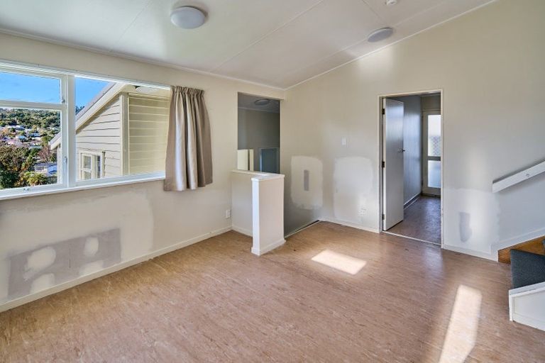 Photo of property in 26 Aniseed Grove, Timberlea, Upper Hutt, 5018
