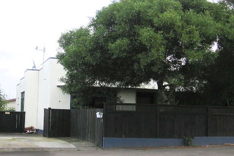 Photo of property in 8 Stewart Crescent, Hokowhitu, Palmerston North, 4410