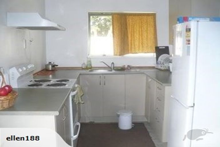 Photo of property in 9 Silverstone Place, Henderson, Auckland, 0612