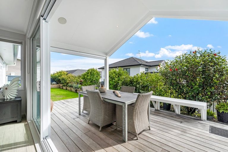 Photo of property in 16 Discovery Drive, Gulf Harbour, Whangaparaoa, 0930
