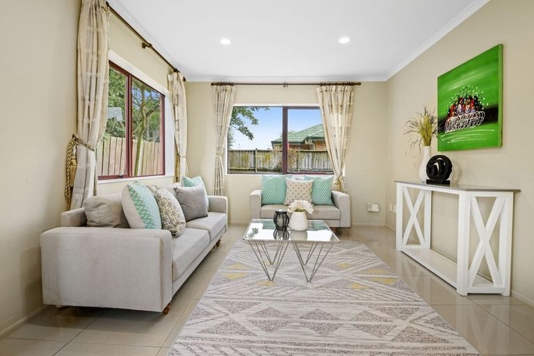 Photo of property in 79a Tiraumea Drive, Pakuranga, Auckland, 2010