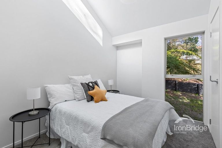 Photo of property in 10 Louise Place, Browns Bay, Auckland, 0630