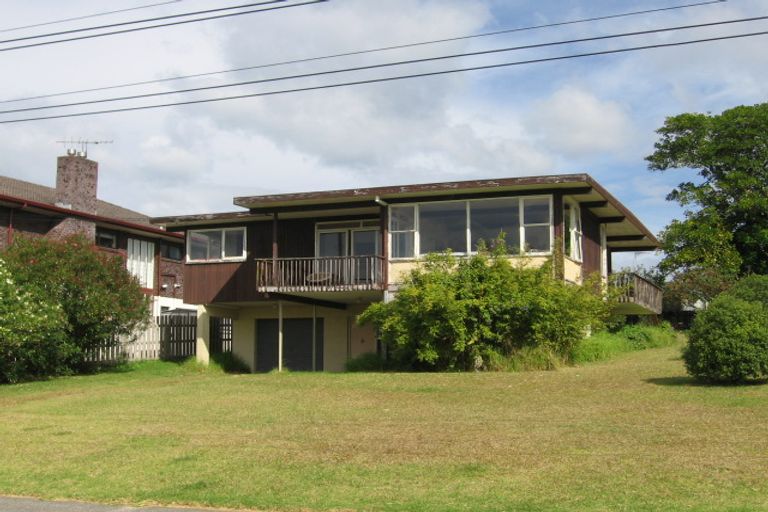 Photo of property in 39 Beechwood Road, Rothesay Bay, Auckland, 0630