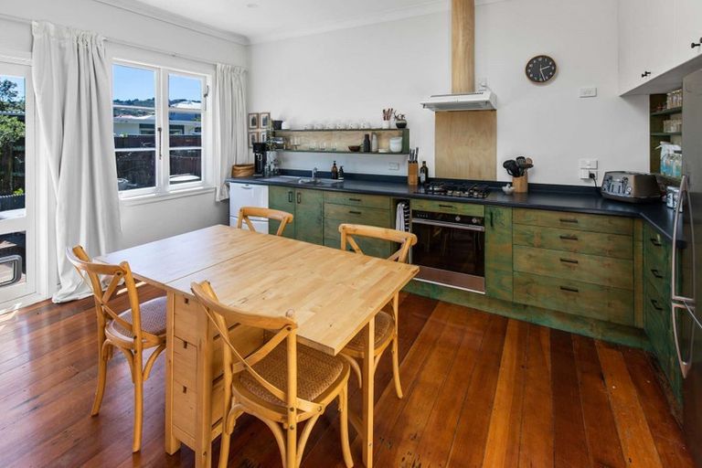 Photo of property in 1/235 Waterloo Road, Hutt Central, Lower Hutt, 5011