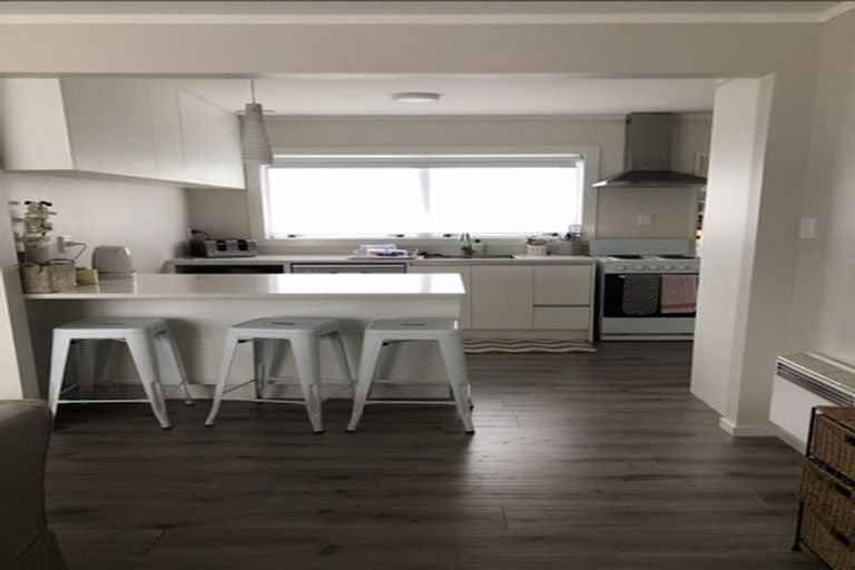 Photo of property in 61 Luton Avenue, Sunnyhills, Auckland, 2010