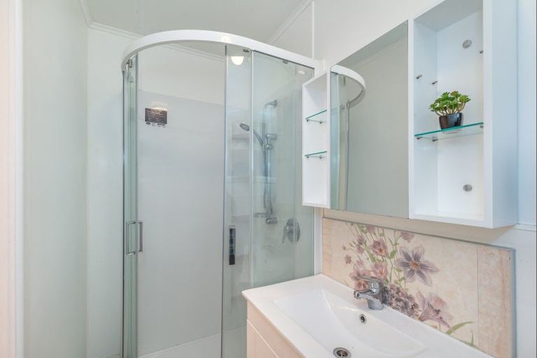 Photo of property in 84 The Avenue, Levin, 5510