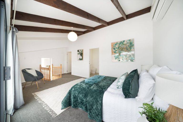 Photo of property in 2 Anzia Way, Johnsonville, Wellington, 6037