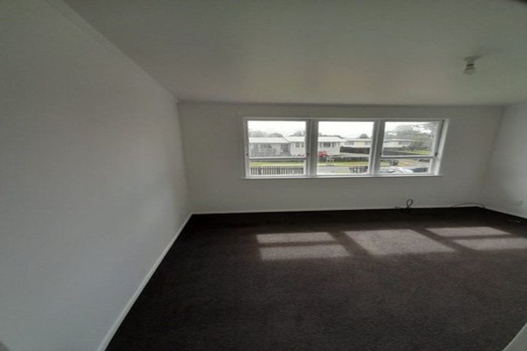 Photo of property in 5 Malmo Place, Manurewa, Auckland, 2102