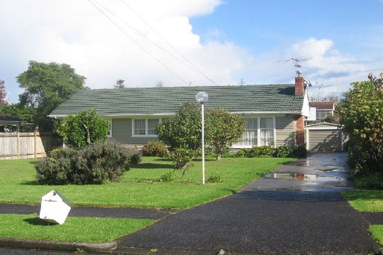 Photo of property in 12 Kerswill Place, Pakuranga, Auckland, 2010