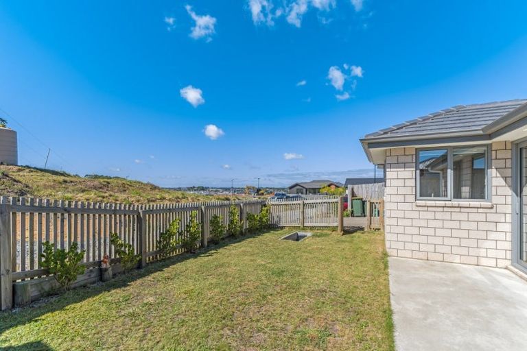 Photo of property in 75 Waruhia Crescent, Rototuna North, Hamilton, 3210