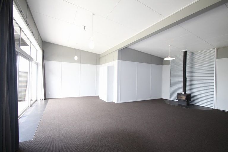 Photo of property in 70 Ackworth Road, Lepperton, New Plymouth, 4373