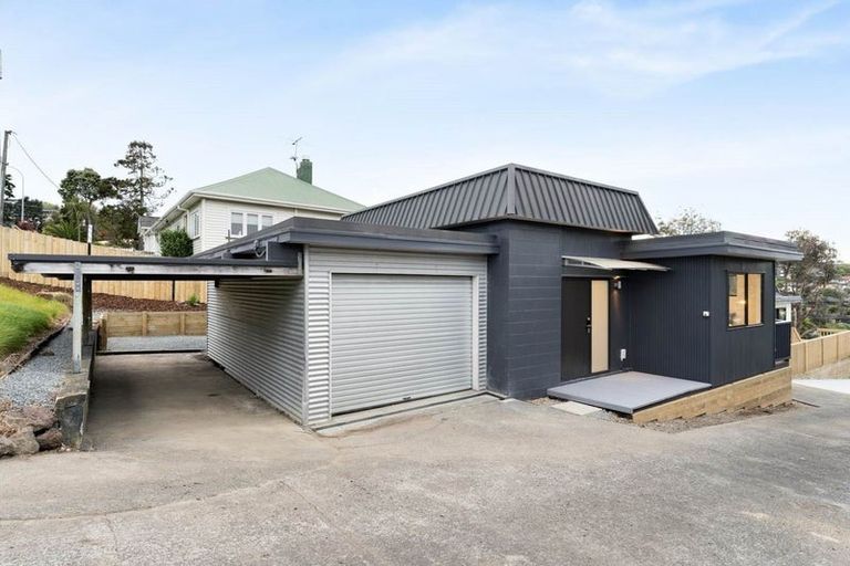 Photo of property in 1/612 Beach Road, Browns Bay, Auckland, 0630