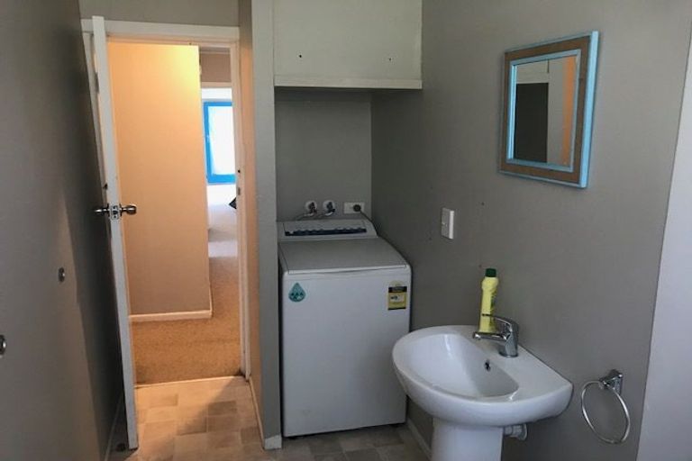 Photo of property in 19 Hania Street, Mount Victoria, Wellington, 6011