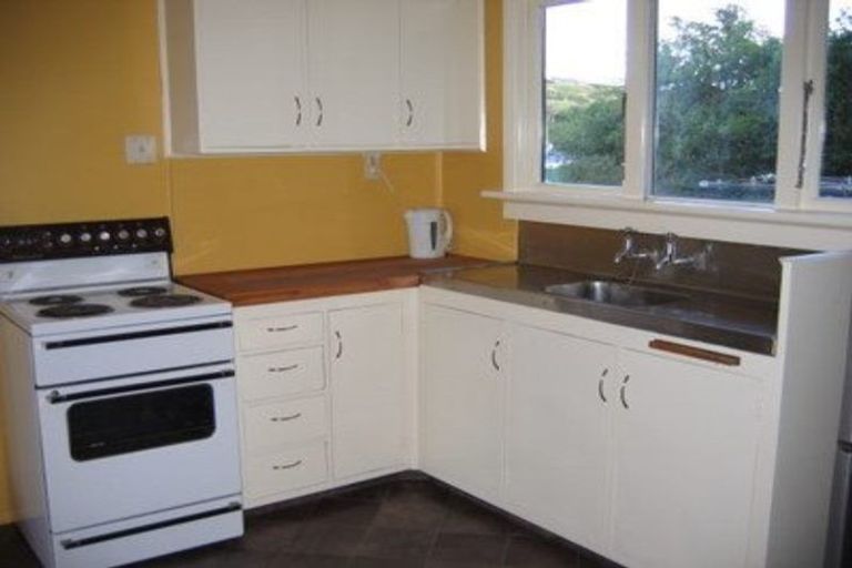 Photo of property in 300 Tomahawk Road, Ocean Grove, Dunedin, 9013