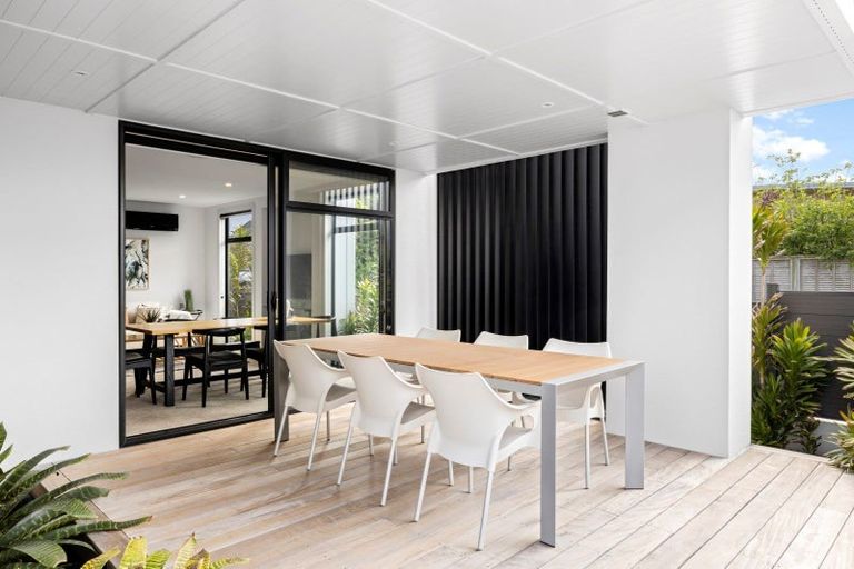 Photo of property in 1015 Papamoa Beach Road, Papamoa Beach, Papamoa, 3118