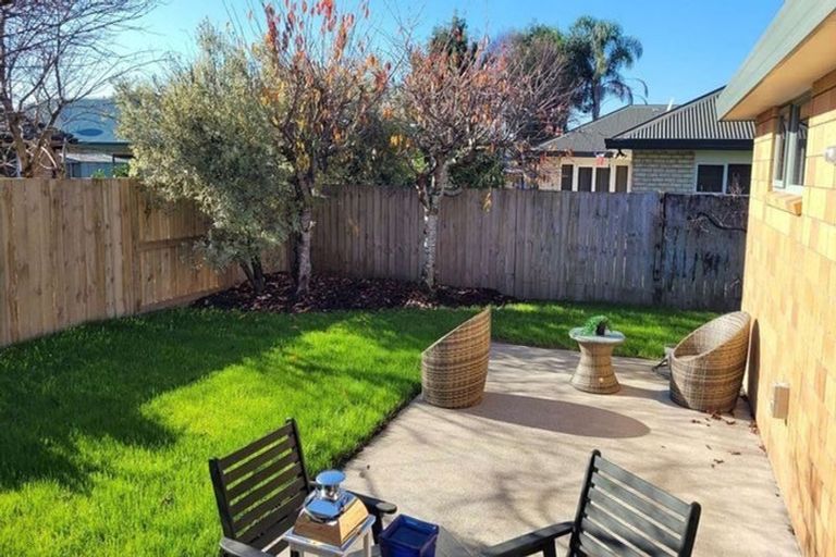 Photo of property in 11 Mckenzie Place, Rototuna North, Hamilton, 3210