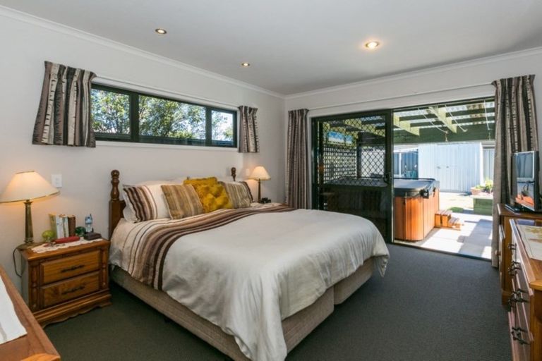 Photo of property in 30 Mcnaughton Place, Onekawa, Napier, 4110