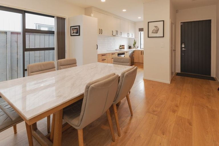 Photo of property in 31 Tapuwae Way, Mangere Bridge, Auckland, 2022