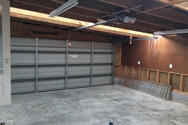 Photo of property in 281 Muritai Road, Eastbourne, Lower Hutt, 5013