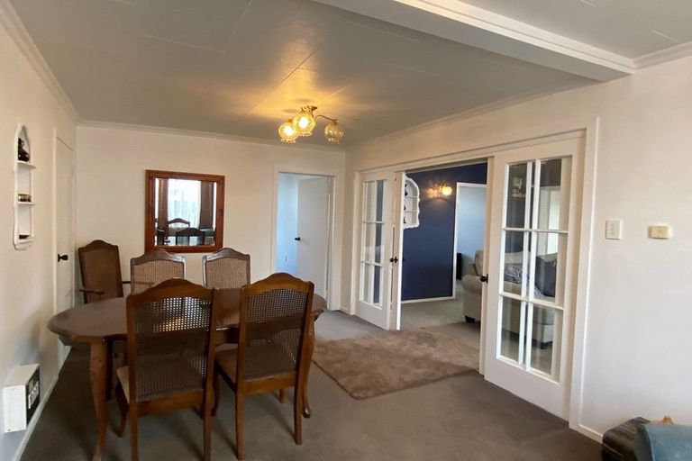 Photo of property in 34 Tennyson Street, Dannevirke, 4930