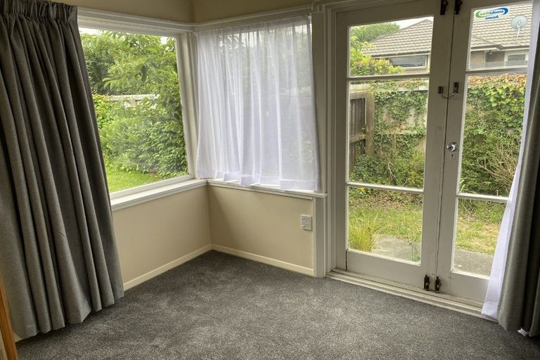 Photo of property in 6 Horseshoe Lake Road, Shirley, Christchurch, 8061