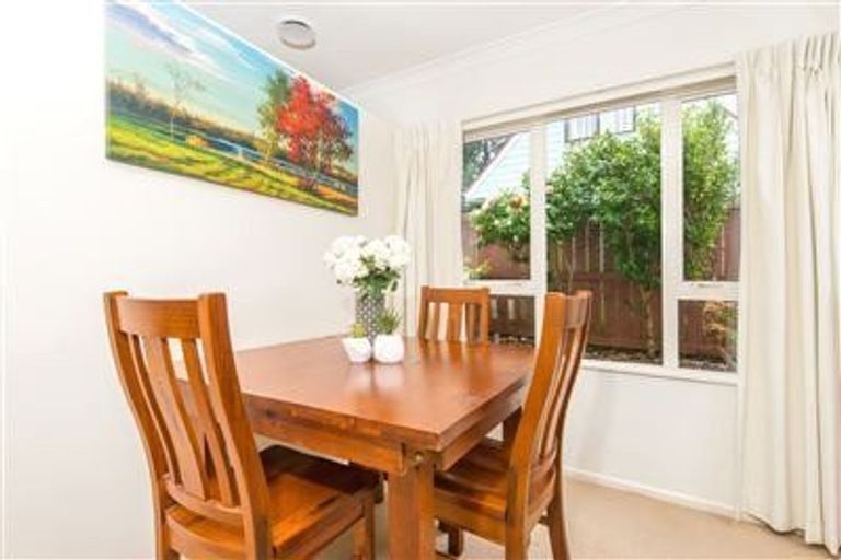 Photo of property in 7b Atua Street, Johnsonville, Wellington, 6037