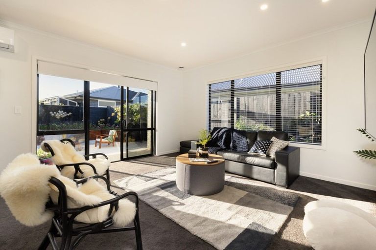 Photo of property in 34 Kahuparere Crescent, Pyes Pa, Tauranga, 3112