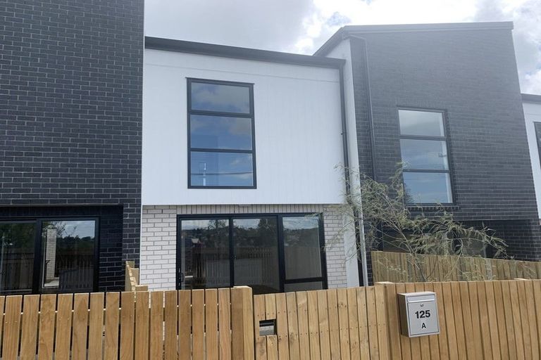 Photo of property in 125a Woodglen Road, Glen Eden, Auckland, 0602