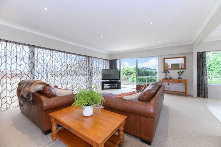 Photo of property in 38 Marywil Crescent, Hillcrest, Auckland, 0627