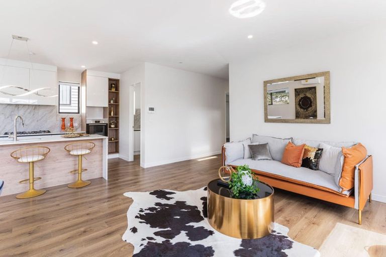 Photo of property in 28 Baumea Rise, Massey, Auckland, 0614