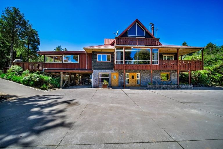 Photo of property in 922 Pembroke Road, Pembroke, Stratford, 4391