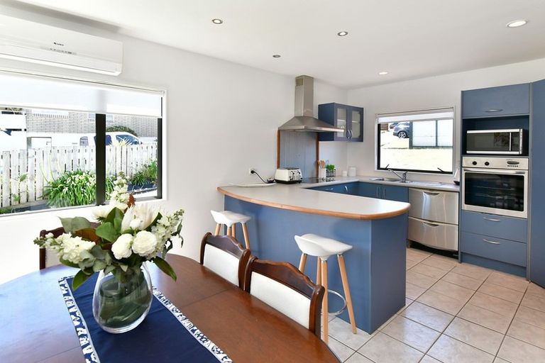 Photo of property in 40 Tiri Road, Manly, Whangaparaoa, 0930