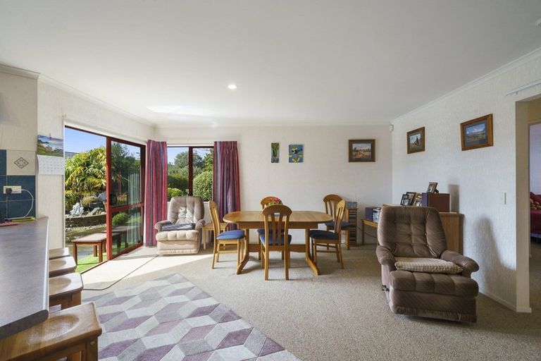 Photo of property in 15 San Priamo Place, Paraparaumu Beach, Paraparaumu, 5032