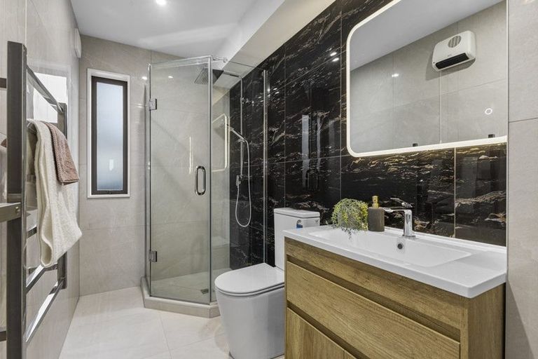 Photo of property in 20b Hill Road, Papatoetoe, Auckland, 2025