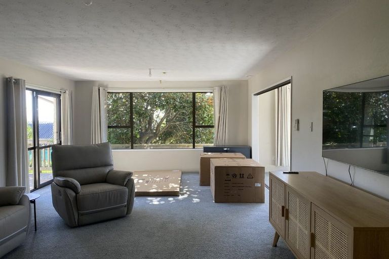 Photo of property in 38 Penruddock Rise, Westmorland, Christchurch, 8025