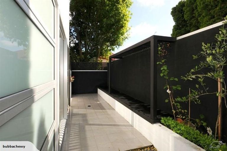 Photo of property in 4/184 Peterborough Street, Christchurch Central, Christchurch, 8013