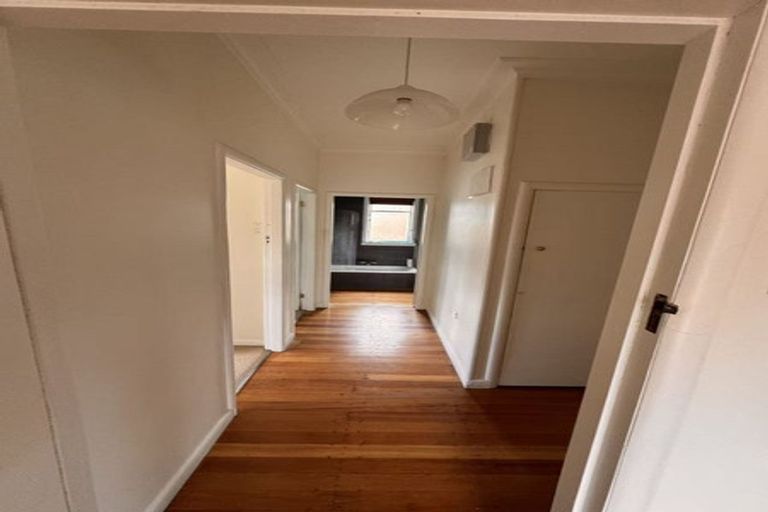 Photo of property in 35 Alfred Street, Fairfield, Hamilton, 3214